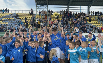 Bajnoki címet ünnepelt a Perutz