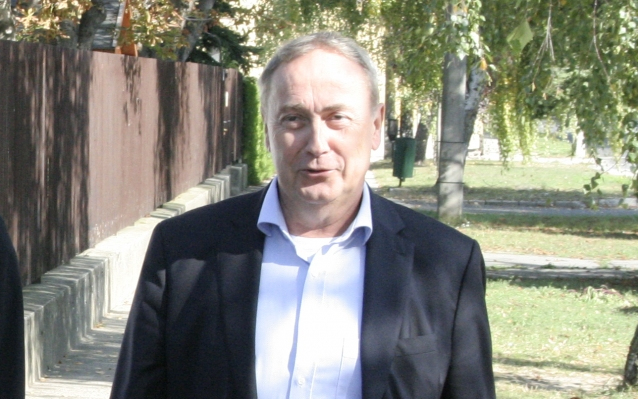 Hivatalos: Dr. Kovács Zoltánt indítja a Fidesz az áprilisi választáson 