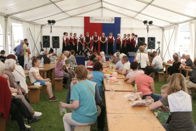 Jó idő és kiváló hangulat a Városrészi Majálison