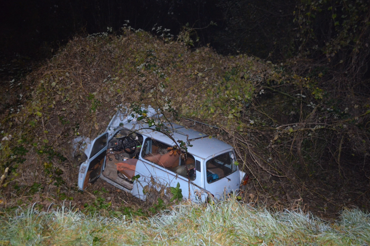 Előállították a fiatalok közé hajtó férfit