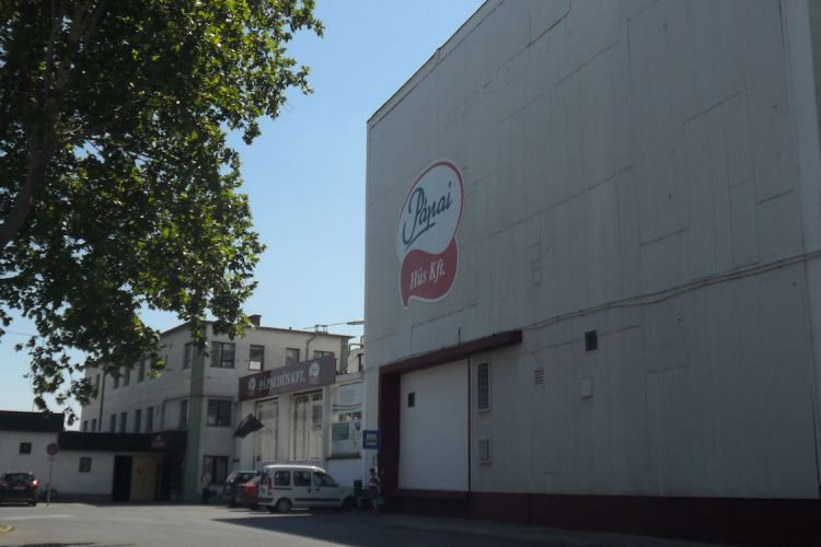 Elkelt a Pápai Hús?