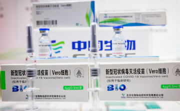 Megvizsgálták a kínai vakcinát a magyar hatóságok és mindent rendben találtak