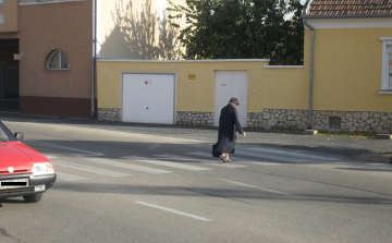 Veszélyes zebrák Pápán