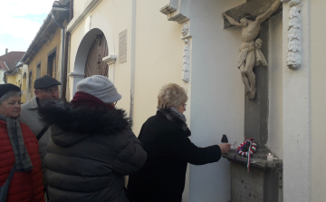 Újév napján Petőfiről és Kossuthról 