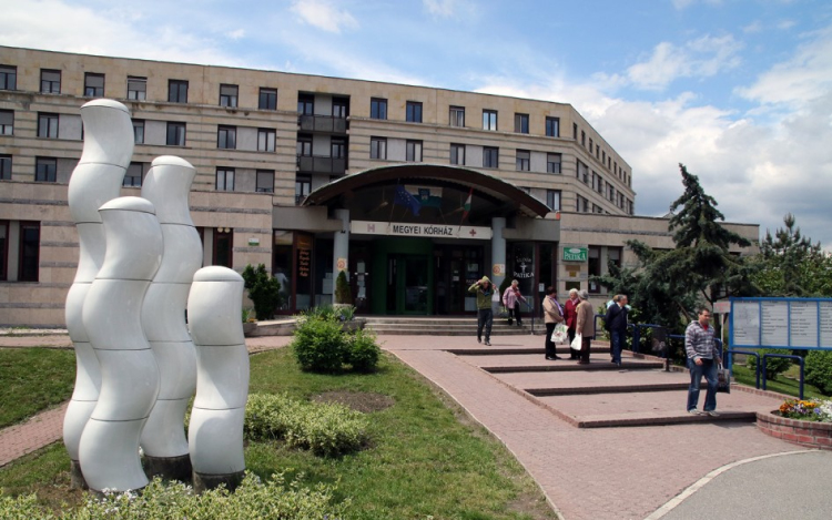 Zsarolóvírus miatt bénult meg a veszprémi kórház