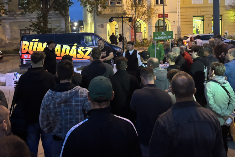 Bűnvadászok a Fő téren