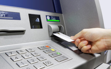 Hamarosan minden 2 ezer fő fölötti magyar településen lesz ATM