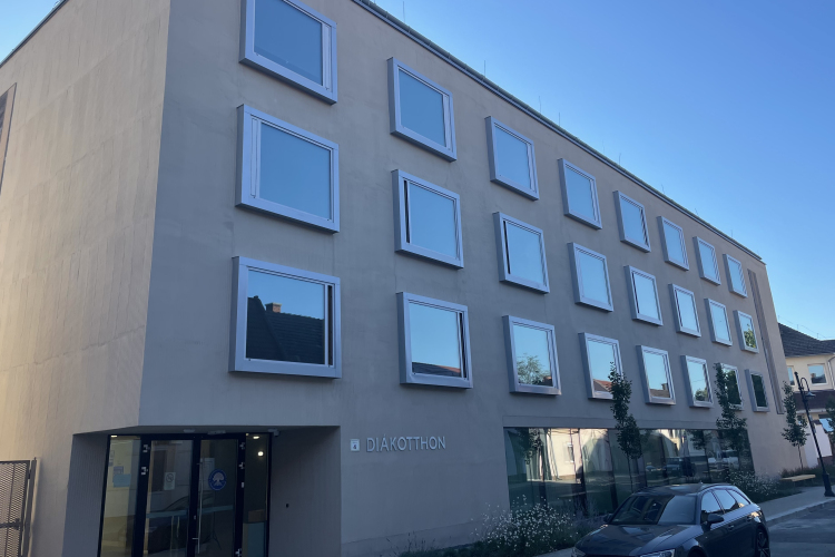 Átadták a Refi új internátusát