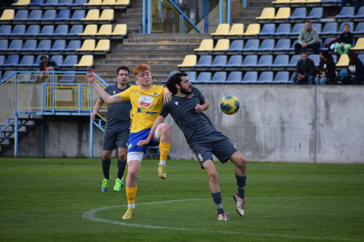 Óriásit hajrázva nyert a Perutz!