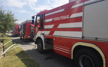 Teljes terjedelmében égett egy 50 négyzetméteres faépület a Malom utcában