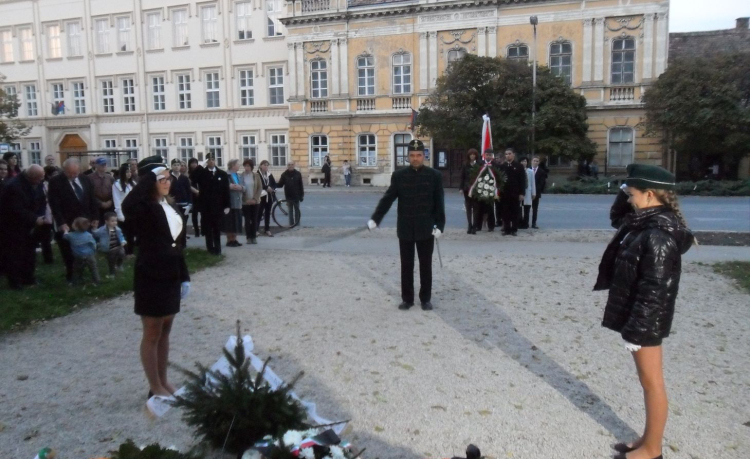 A hóhérok eltűnnek, a mártírok örökké velünk maradnak