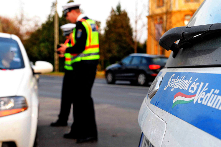 Külföldi hatóság körözte, a pápai rendőrök fogták el