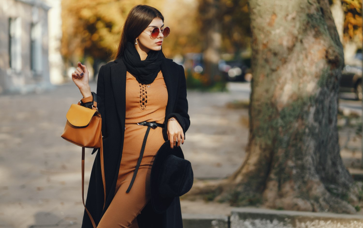 Elegáns kiegészítők – hogyan építik fel a professzionális megjelenés egészét a táskák és karórák?