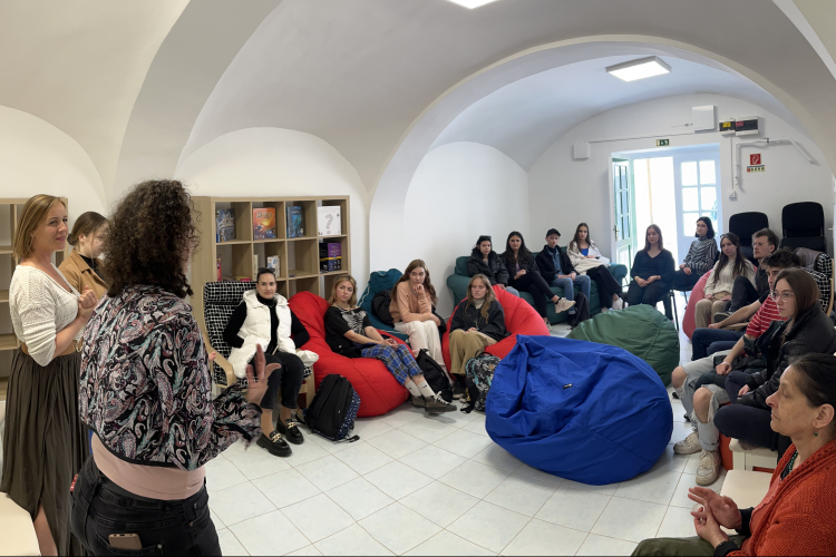 Sokan voltak kíváncsiak a fiataloknak szóló új programsorozat első alkalmára