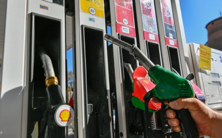 Jelentősen csökkent az üzemanyagok ára