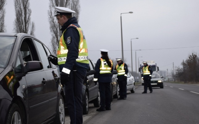 Figyelem! A rendőrség ellenőrizni fogja autója téli felkészültségét
