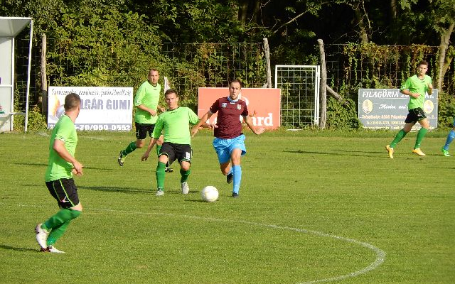 Az Ugod is beleszaladt a pápai késbe