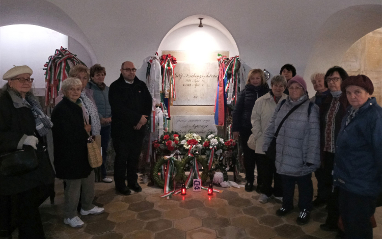 Főhajtás gróf Széchenyi István nyugvóhelyénél