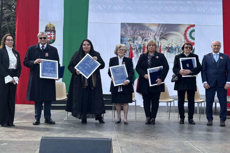 Ők kaptak idén városi kitüntetést Március 15-én
