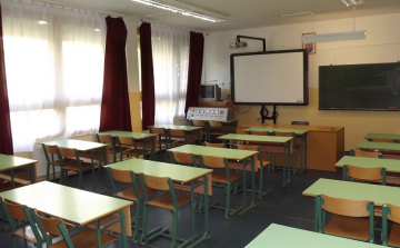 Bezárják az iskolákat, az óvodákat és az üzletek nagy részét