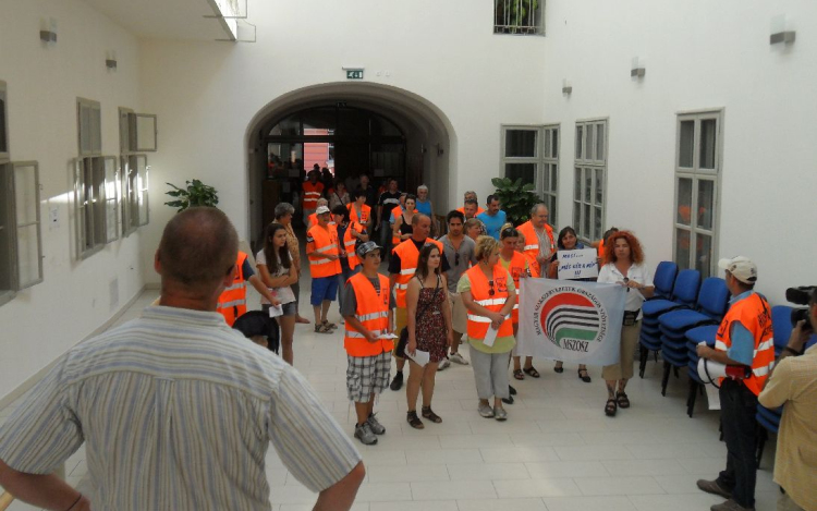 Pápai Hús: Tüntetett a szakszervezet (videóval)