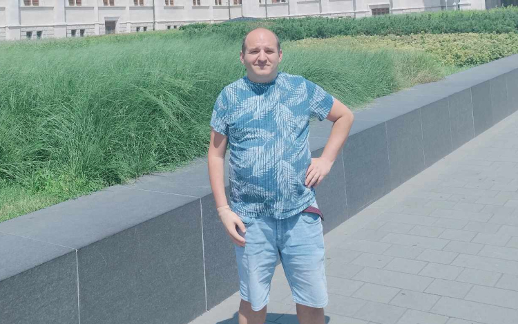 Szponzort keres zenei karrierjének támogatására Wéber Ferenc Frenki