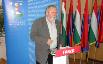 MSZP: Irodánk nyitva áll a brókerbotrány károsultjai előtt