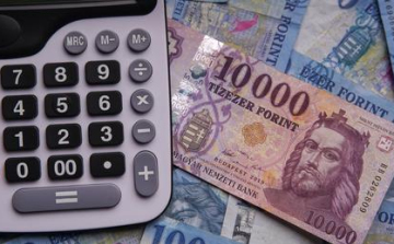 Elemzők: az infláció és a munkaerőhiány húzza a keresetek emelkedését