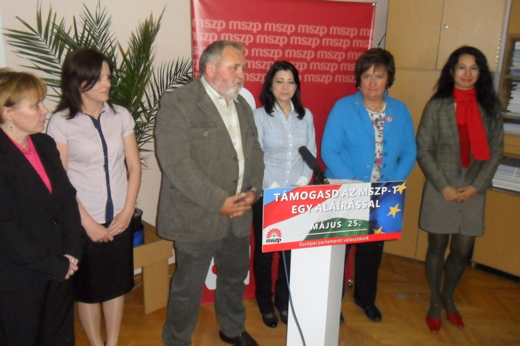 MSZP: Nem lehet közmunkára építeni