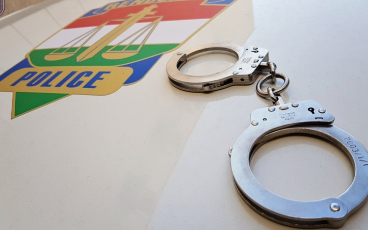 Pénzért tartották fogva és bántalmazták a férfit