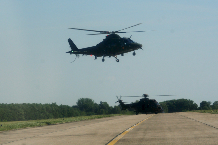 Egy Black Hawk fedélzetén emelkedtünk a magasba, csodás képeket készítettünk!