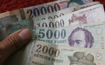 Nagymamáját lopta meg