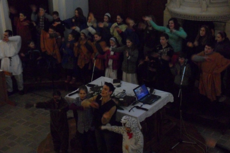 Gyermek musical a református templomban - Videóval
