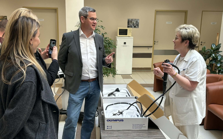 Takács Péter: Elkötelezettek vagyunk a pápai kórház fejlesztése iránt!