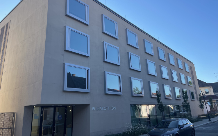 Átadták a Refi új internátusát