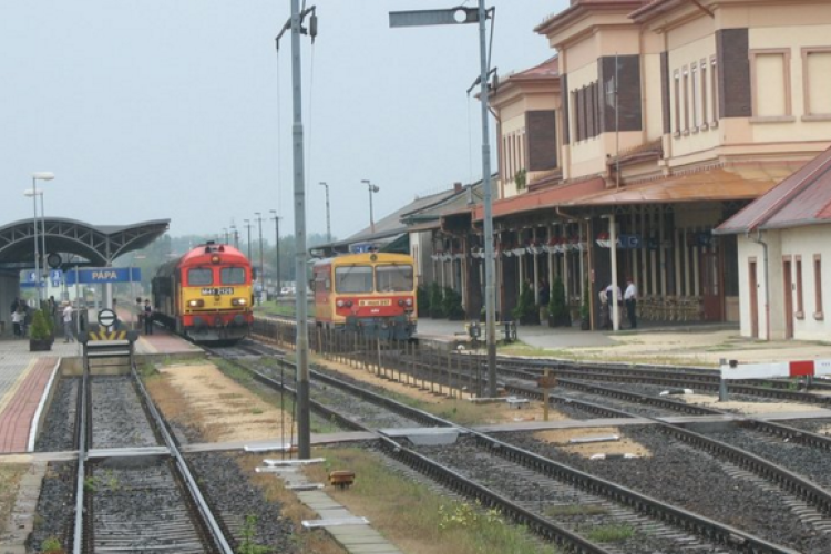 Megszüntették a pápai gyorsvonatok többségét