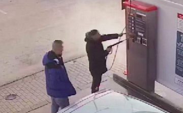 Százezres kárt okozott az automosóban