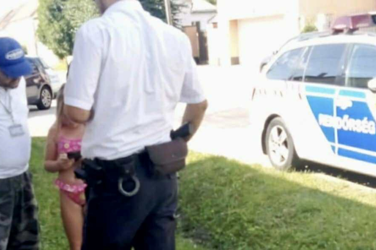 Egy eltévedt külföldi kislánynak segítettek a pápai polgárőrök