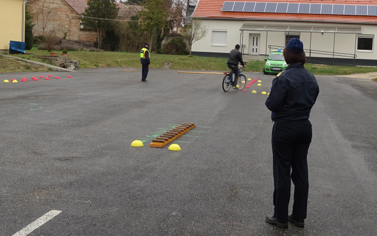 Diákok versenyeztek Pápán