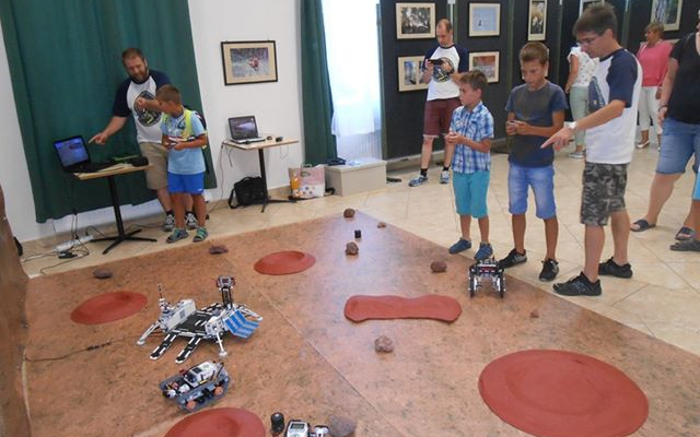 Interaktív csillagászati bemutatóra várják az érdeklődőket