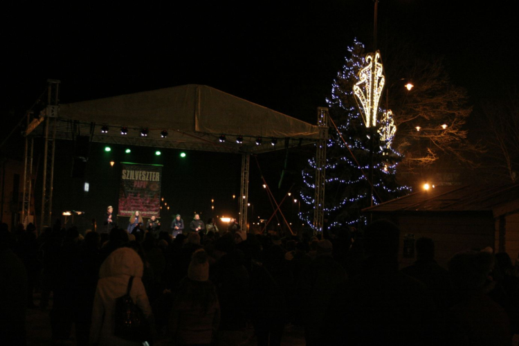 Szilveszteri Buli a Fő téren - 2016