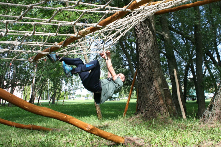 Az ország legkeményebb túlélő futó versenyén ezúttal civilek is részt vehetnek