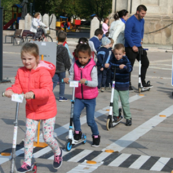 Autómentes Nap - Pápa