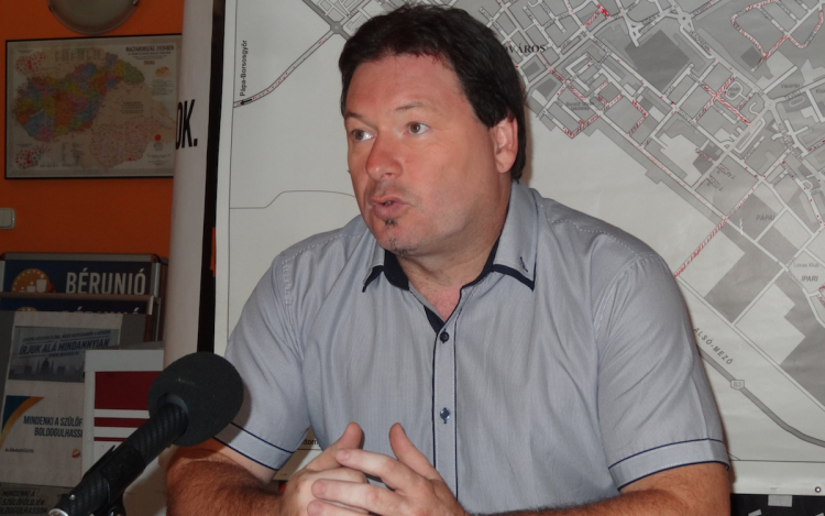 Süle Zsolt: Járjon munkabér az otthonápolásért