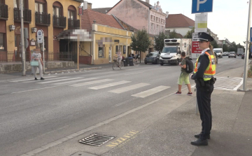 Becsengettek - Reggelente és 16 óra körül sokkal nagyobb a forgalom, vigyázzunk egymásra