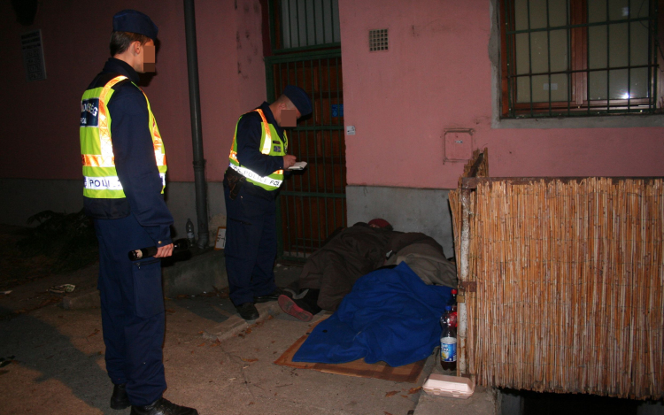 Kihűléstől mentették meg a nénit