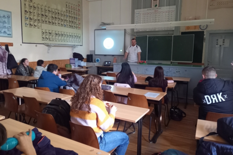 Drogprevenciós előadás Pápán 