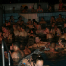 Éjszakai Fürdőzés a pápai Várkertfürdőben