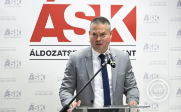 Sára Botond: folyamatosan ellenőrizzük az árréscsökkentés betartását