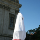 Felavatták a korsós lányt ábrázoló szobrot